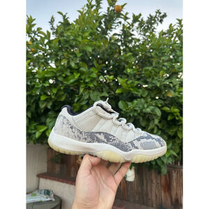 US seller- CA- men Nike Air Jordan 11 Retro Low Size 7.5 cd6846-002 snake